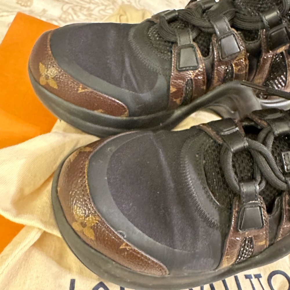 Louis Vuitton sneakers - Picture 4 of 5
